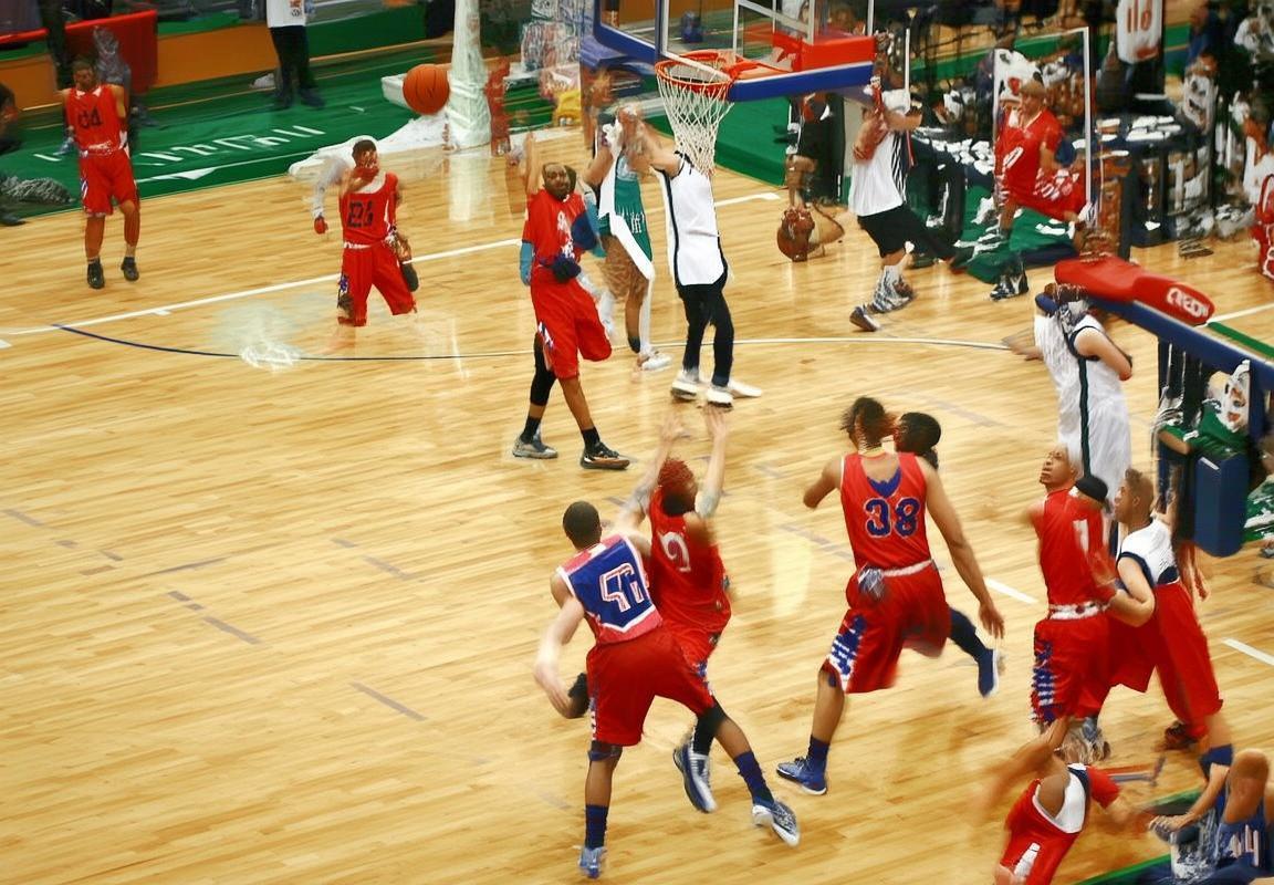 2019NBA火箭对马刺：外线投射与防守反击战术对决解析(图4)