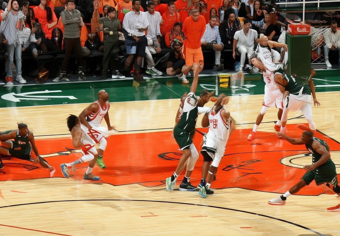 2019NBA雄鹿火箭巅峰对决回顾：球星对决与战术交锋(图3)