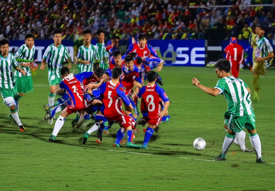 2016中超巅峰对决：上港VS亚泰精彩回顾与战术解析(图3)